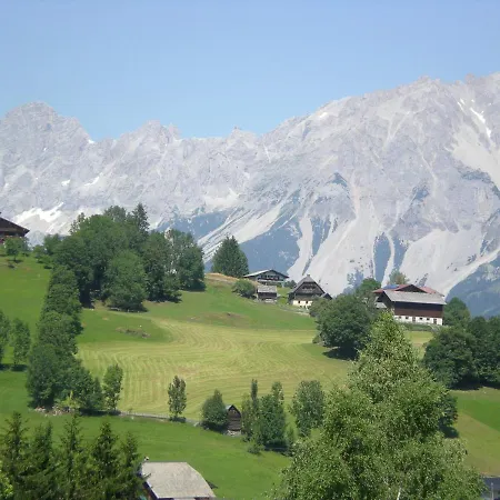 - Neubauer Schladming