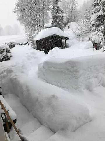 - Neubauer Appartamento